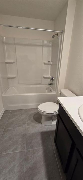 For Rent: $1,800 (4 beds, 2 baths, 1827 Square Feet)