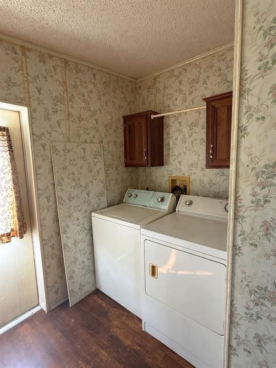 На продажу: $300,000 (3 спален, 2 ванн, 1620 Квадратных фут)