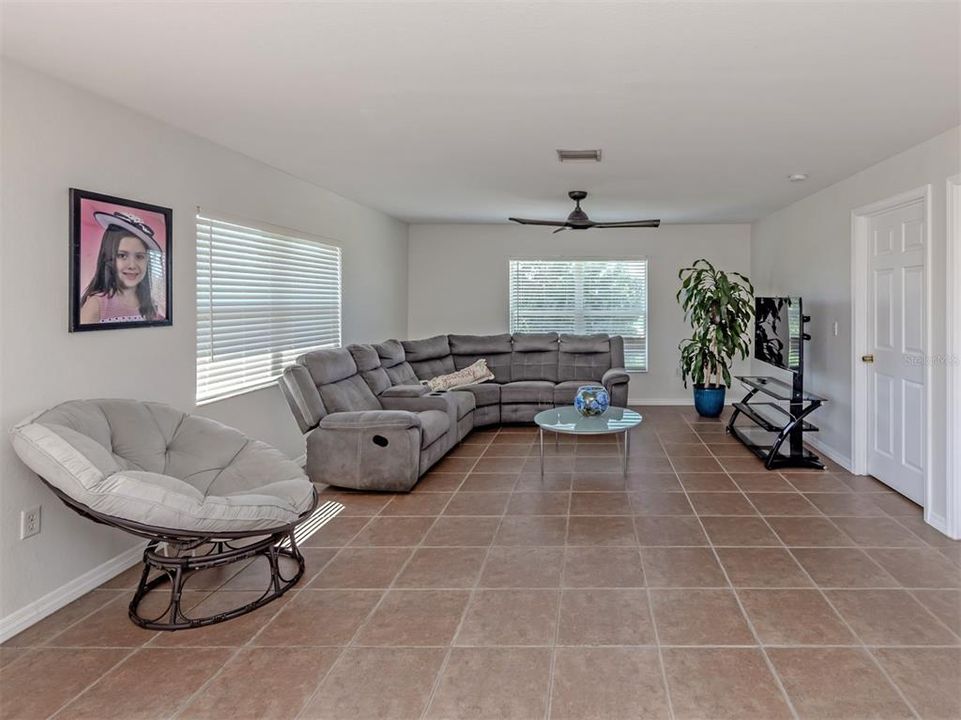 For Sale: $469,900 (4 beds, 0 baths, 3000 Square Feet)