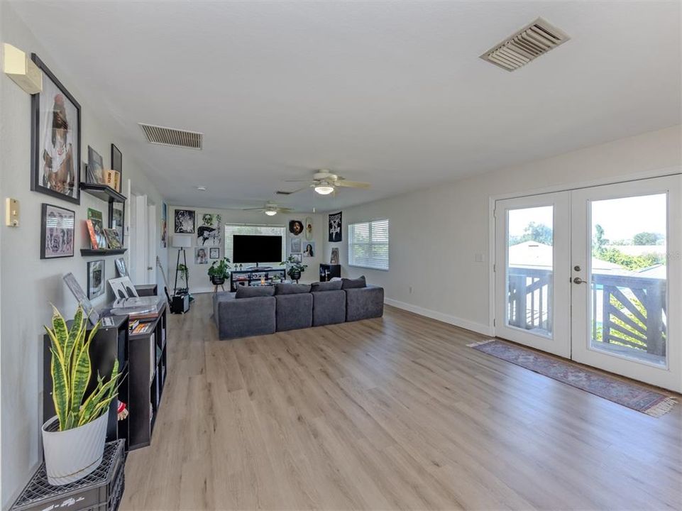 For Sale: $469,900 (4 beds, 0 baths, 3000 Square Feet)