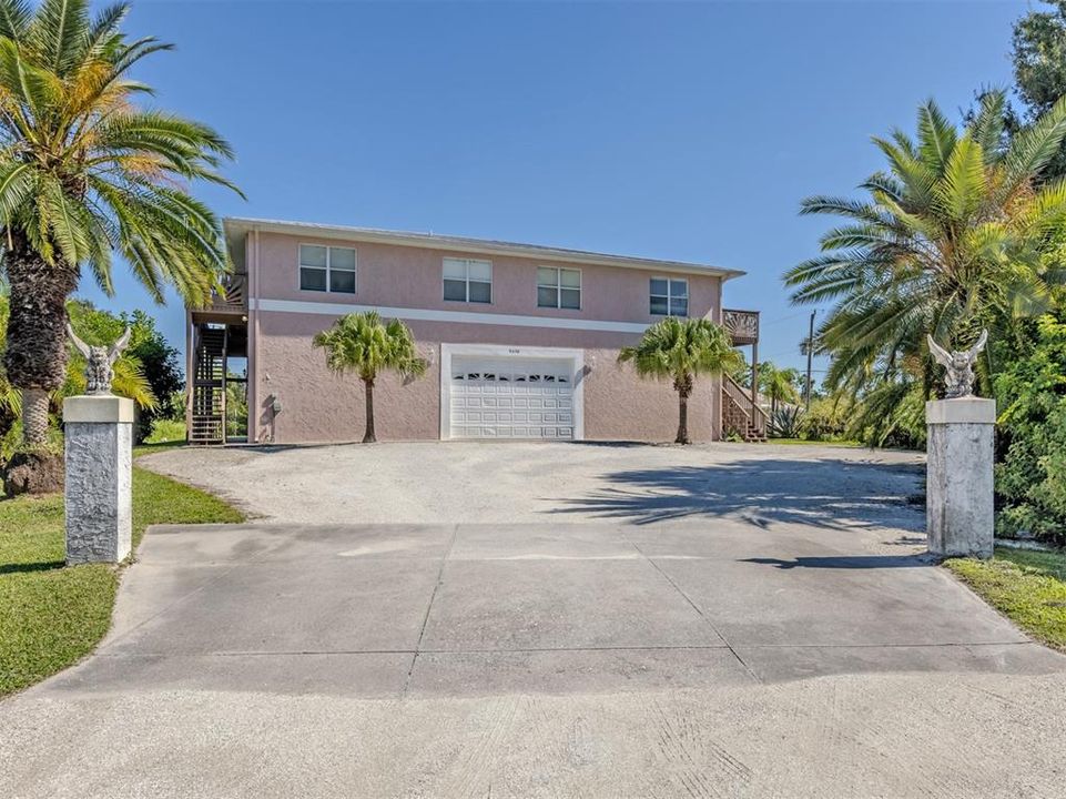 For Sale: $469,900 (4 beds, 0 baths, 3000 Square Feet)