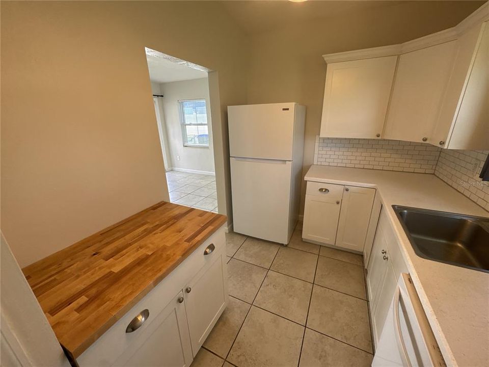 В аренду: $1,700 (2 спален, 1 ванн, 1100 Квадратных фут)