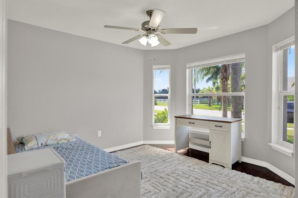 For Sale: $455,000 (4 beds, 3 baths, 1850 Square Feet)