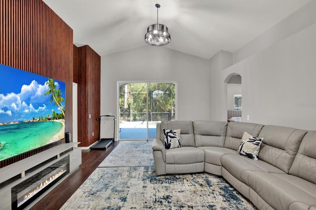 For Sale: $455,000 (4 beds, 3 baths, 1850 Square Feet)