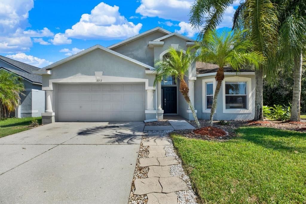 For Sale: $455,000 (4 beds, 3 baths, 1850 Square Feet)