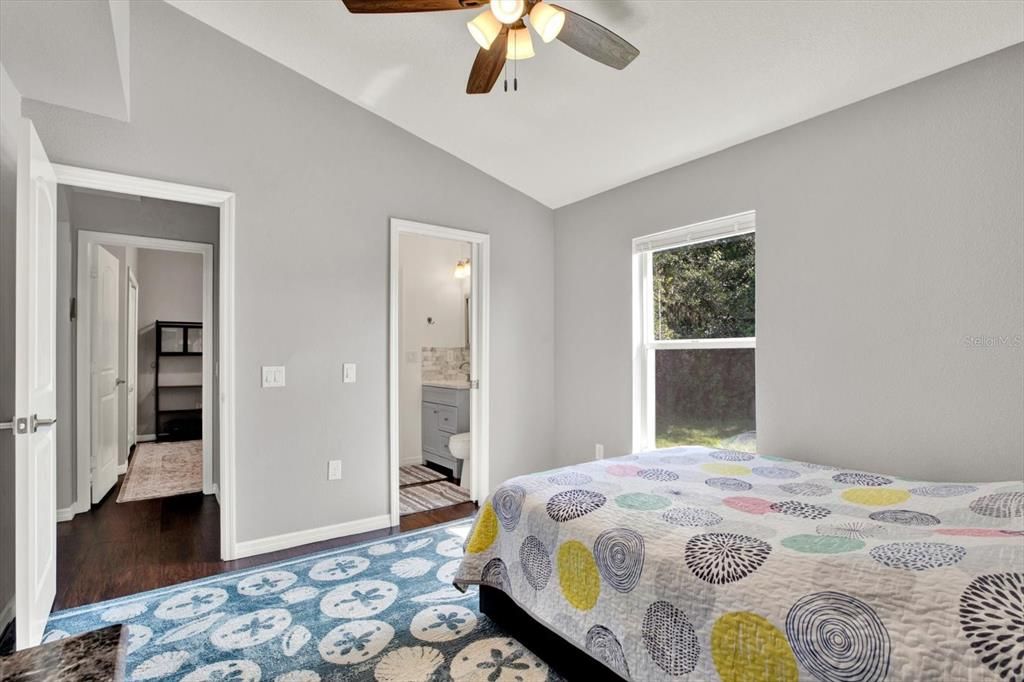 For Sale: $455,000 (4 beds, 3 baths, 1850 Square Feet)
