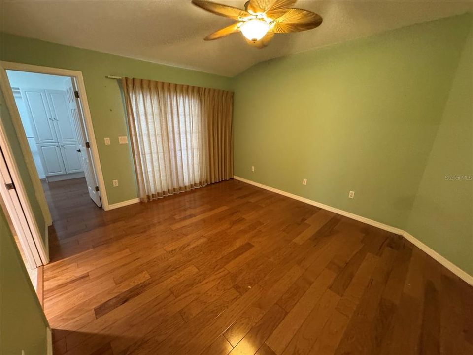 En Renta: $3,000 (3 camas, 2 baños, 2457 Pies cuadrados)