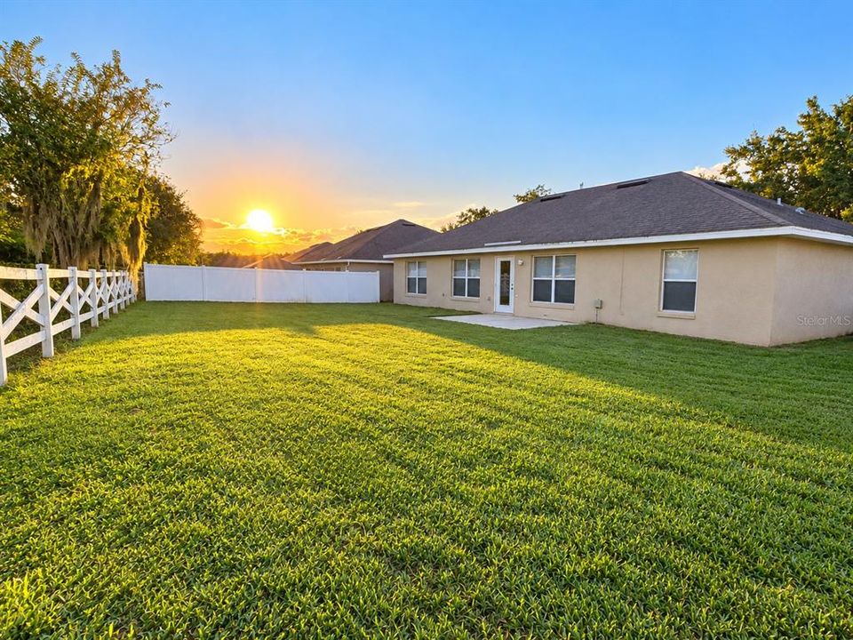 For Rent: $2,295 (4 beds, 2 baths, 1780 Square Feet)