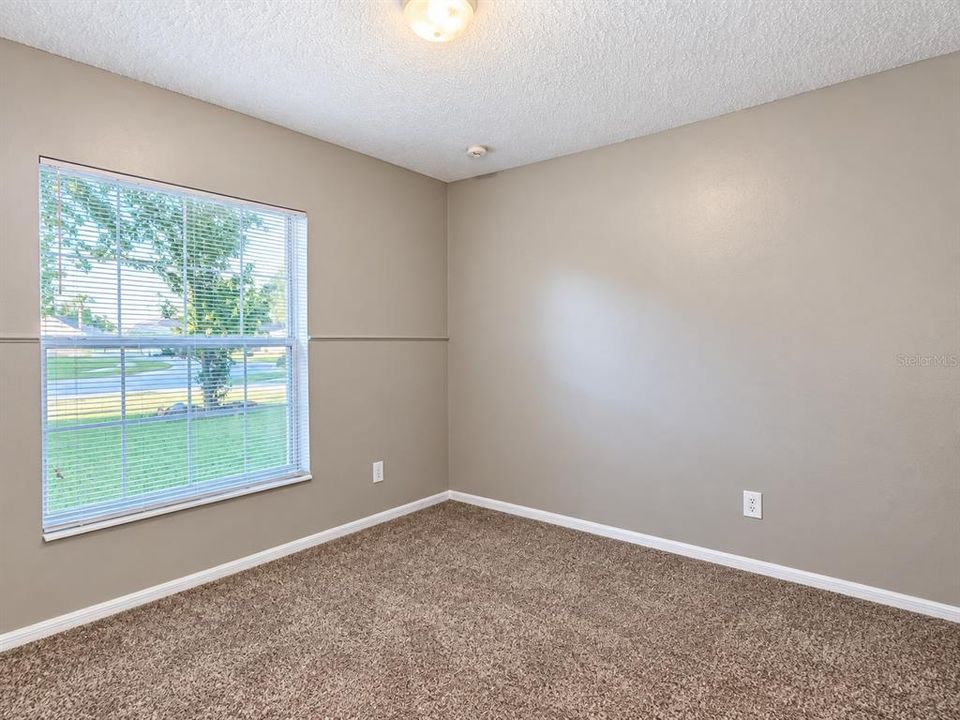 For Rent: $2,295 (4 beds, 2 baths, 1780 Square Feet)