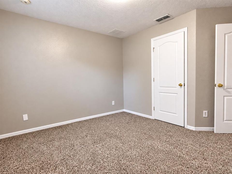 For Rent: $2,295 (4 beds, 2 baths, 1780 Square Feet)