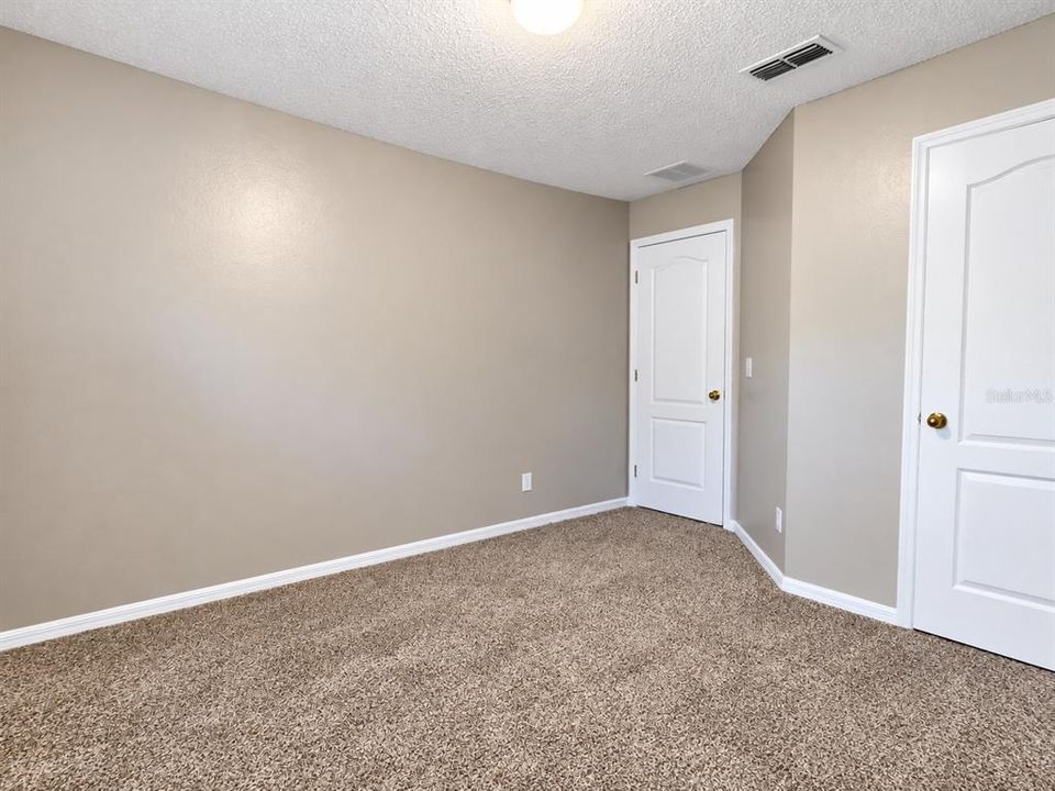 For Rent: $2,295 (4 beds, 2 baths, 1780 Square Feet)