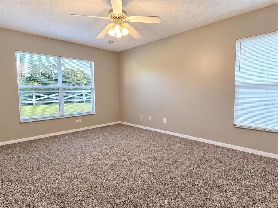 For Rent: $2,295 (4 beds, 2 baths, 1780 Square Feet)