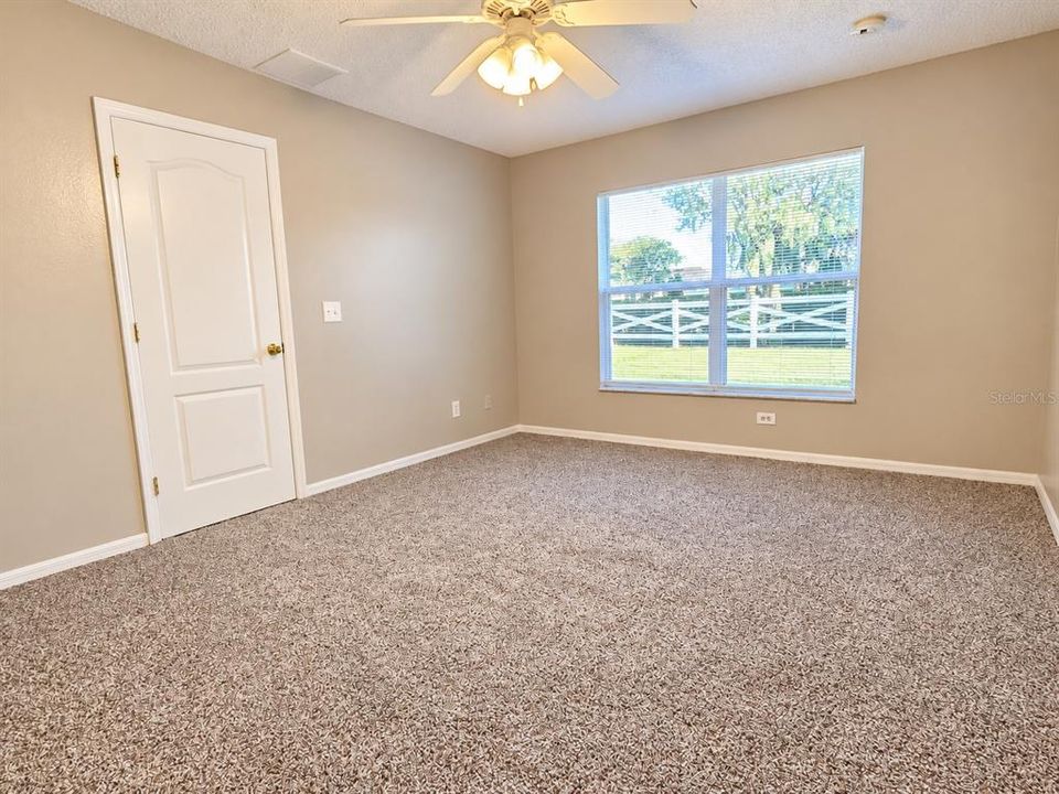 For Rent: $2,295 (4 beds, 2 baths, 1780 Square Feet)