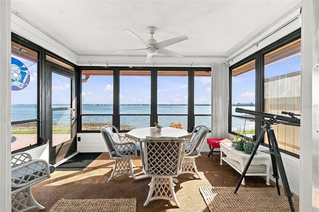 For Sale: $450,000 (2 beds, 2 baths, 1200 Square Feet)