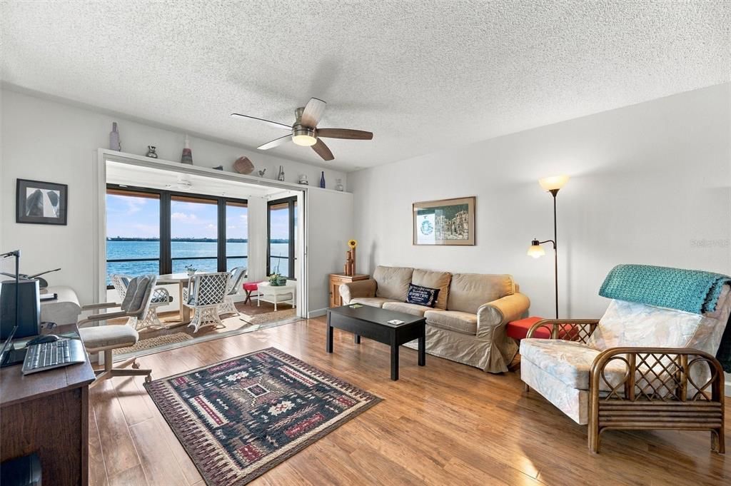 For Sale: $450,000 (2 beds, 2 baths, 1200 Square Feet)