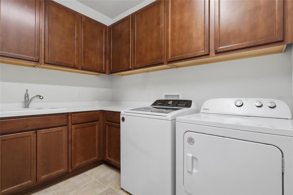 На продажу: $475,000 (2 спален, 2 ванн, 1909 Квадратных фут)