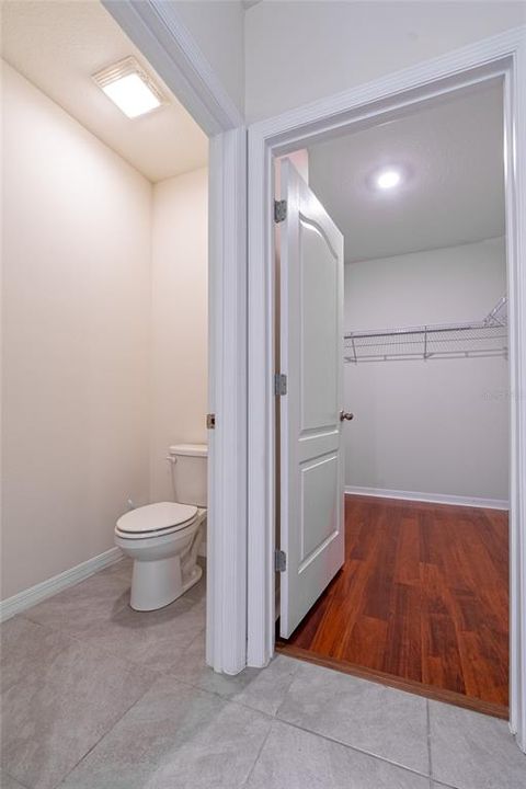 На продажу: $439,900 (4 спален, 2 ванн, 1811 Квадратных фут)