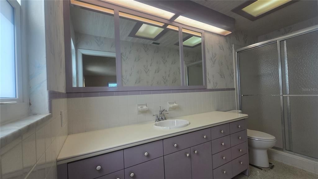 На продажу: $429,900 (3 спален, 3 ванн, 1994 Квадратных фут)