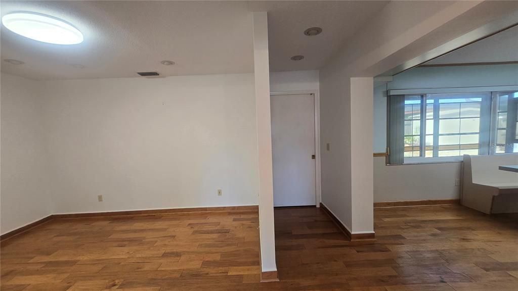 На продажу: $429,900 (3 спален, 3 ванн, 1994 Квадратных фут)