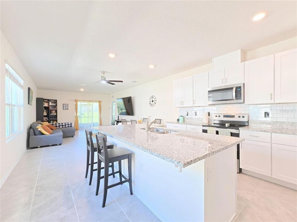 For Sale: $329,990 (3 beds, 2 baths, 1651 Square Feet)