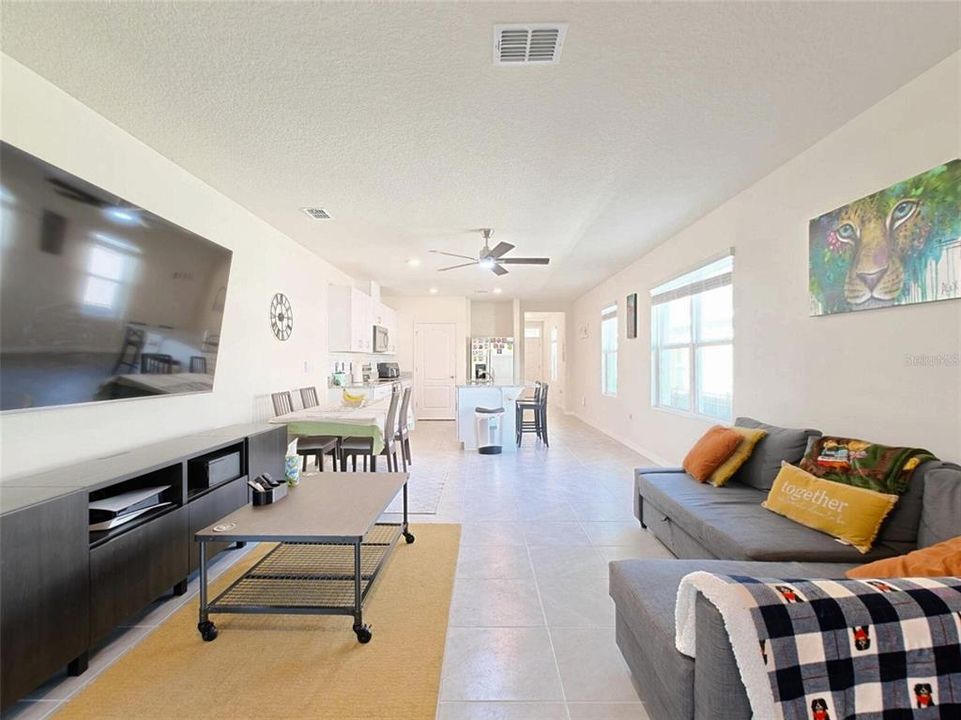 For Sale: $329,990 (3 beds, 2 baths, 1651 Square Feet)