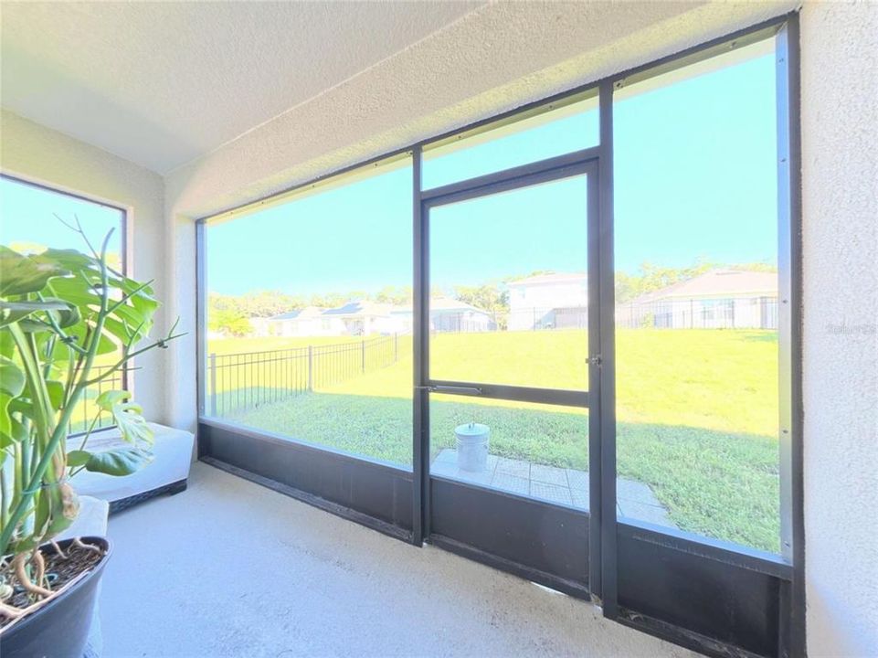 For Sale: $329,990 (3 beds, 2 baths, 1651 Square Feet)