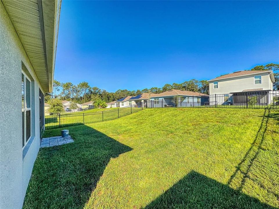 For Sale: $329,990 (3 beds, 2 baths, 1651 Square Feet)