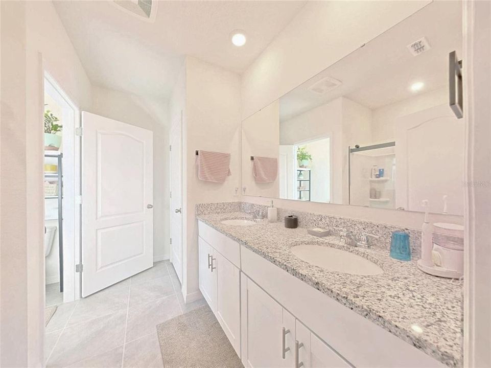 For Sale: $329,990 (3 beds, 2 baths, 1651 Square Feet)