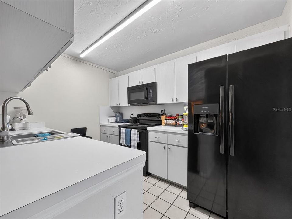 В аренду: $1,625 (2 спален, 2 ванн, 1288 Квадратных фут)