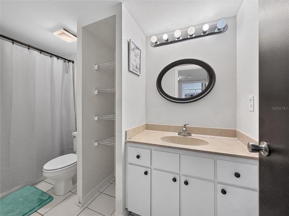 В аренду: $1,625 (2 спален, 2 ванн, 1288 Квадратных фут)