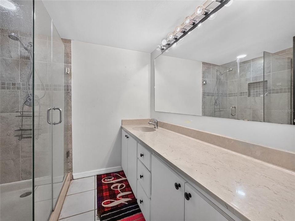 В аренду: $1,625 (2 спален, 2 ванн, 1288 Квадратных фут)