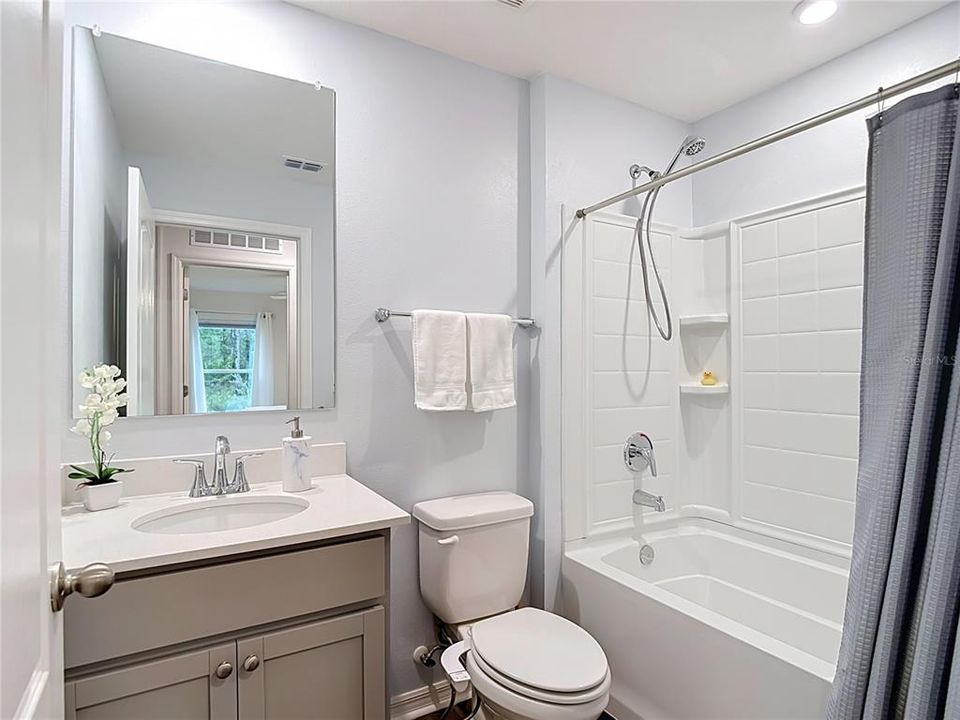 En Venta: $321,000 (3 camas, 2 baños, 1546 Pies cuadrados)