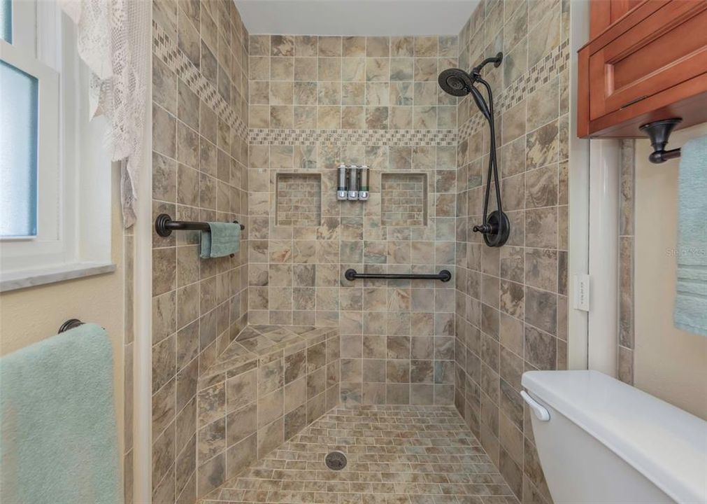 En Venta: $160,000 (2 camas, 2 baños, 1206 Pies cuadrados)