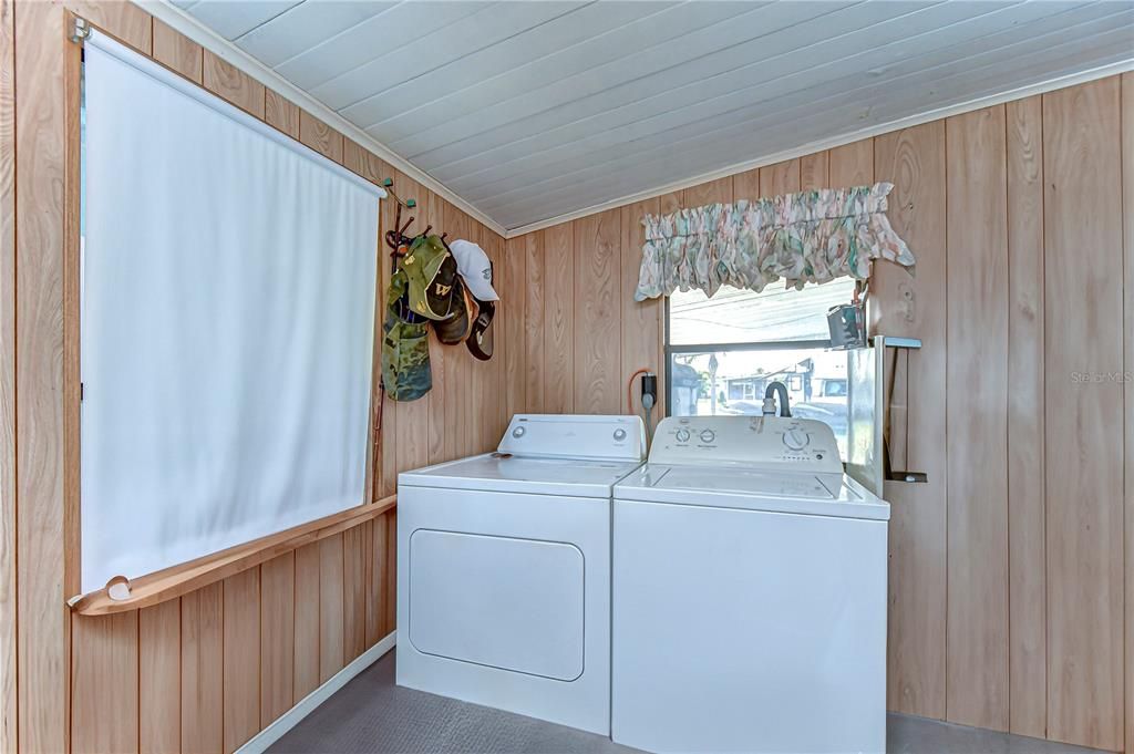 На продажу: $52,000 (1 спален, 1 ванн, 576 Квадратных фут)