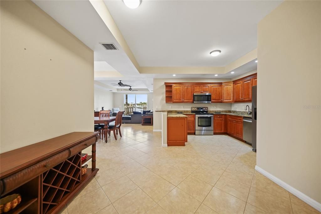 For Rent: $1,750 (3 beds, 2 baths, 1421 Square Feet)