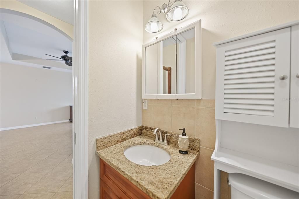 For Rent: $1,750 (3 beds, 2 baths, 1421 Square Feet)