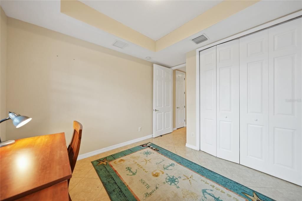 For Rent: $1,750 (3 beds, 2 baths, 1421 Square Feet)