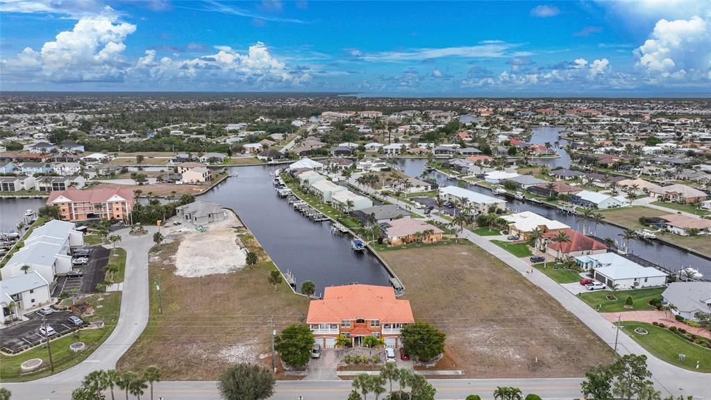 For Rent: $1,750 (3 beds, 2 baths, 1421 Square Feet)