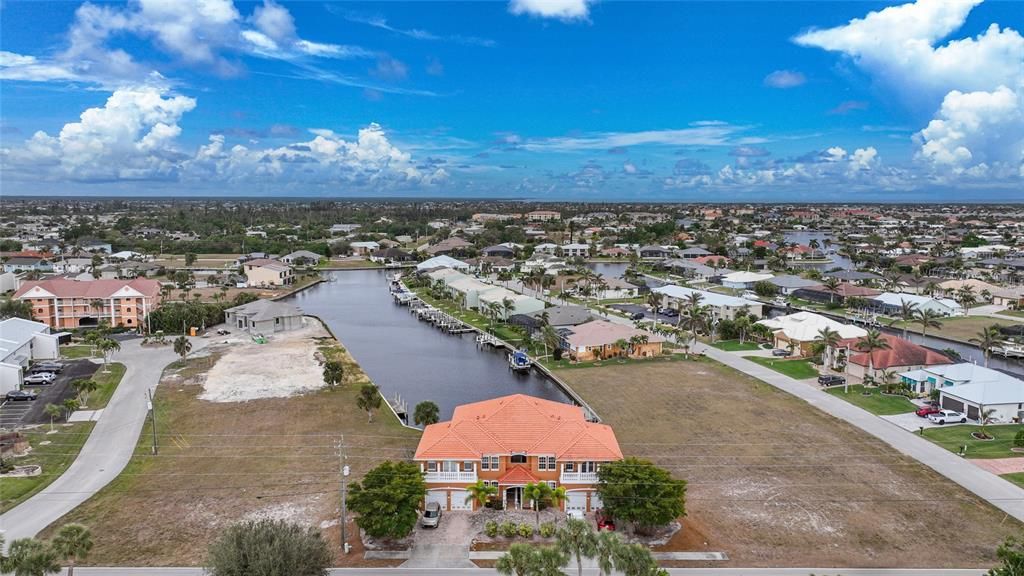 For Rent: $1,750 (3 beds, 2 baths, 1421 Square Feet)