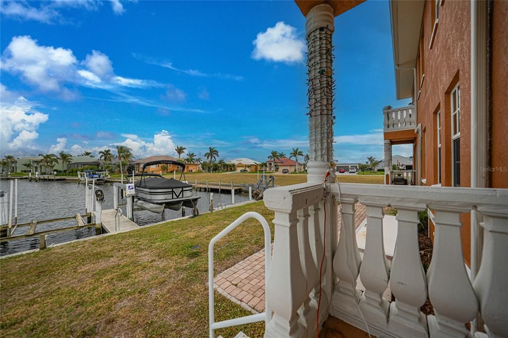 For Rent: $1,750 (3 beds, 2 baths, 1421 Square Feet)