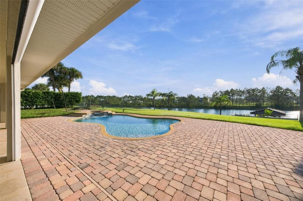 En Venta: $980,000 (4 camas, 4 baños, 2795 Pies cuadrados)