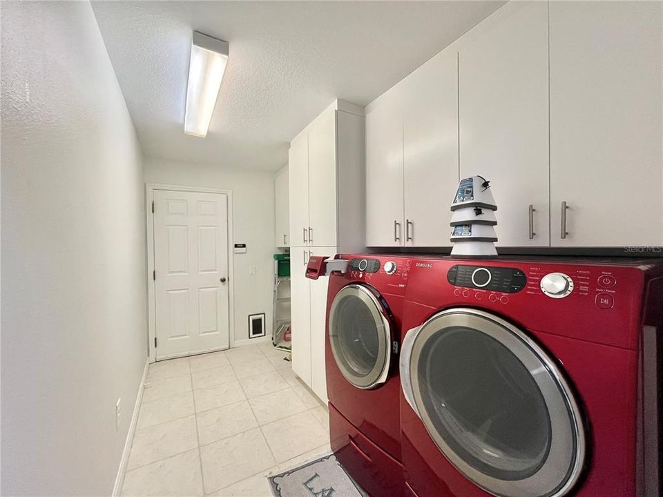 На продажу: $454,999 (3 спален, 2 ванн, 2235 Квадратных фут)