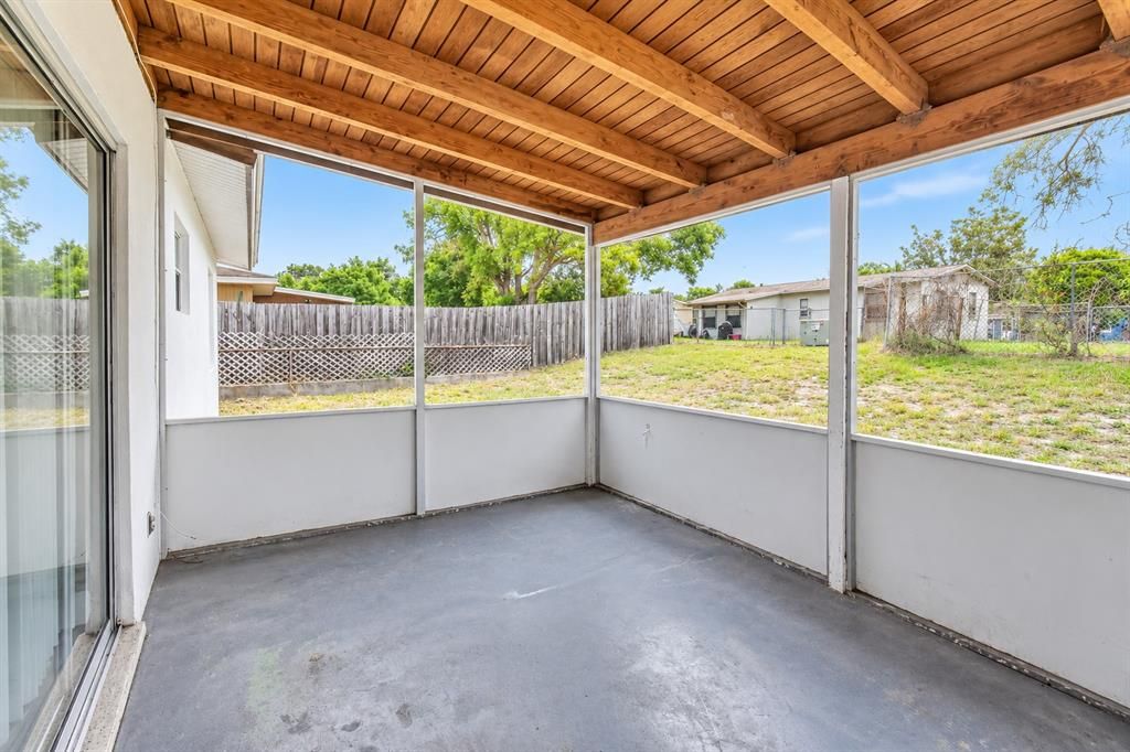 For Rent: $1,450 (2 beds, 1 baths, 1000 Square Feet)