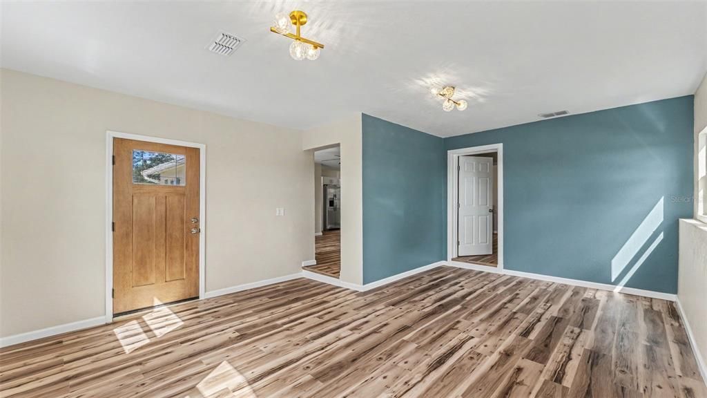 На продажу: $249,900 (3 спален, 1 ванн, 1526 Квадратных фут)