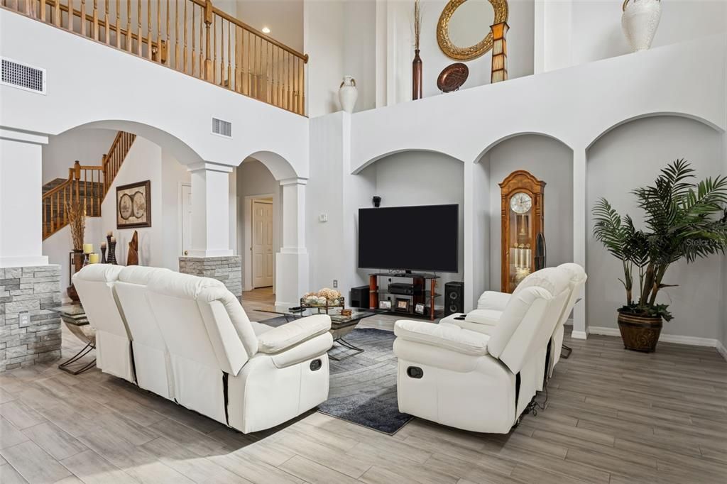 For Rent: $3,600 (4 beds, 3 baths, 3933 Square Feet)