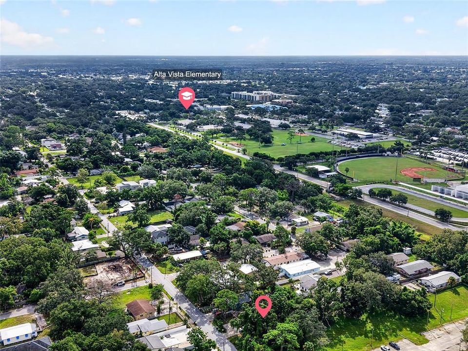 For Rent: $1,700 (2 beds, 1 baths, 750 Square Feet)