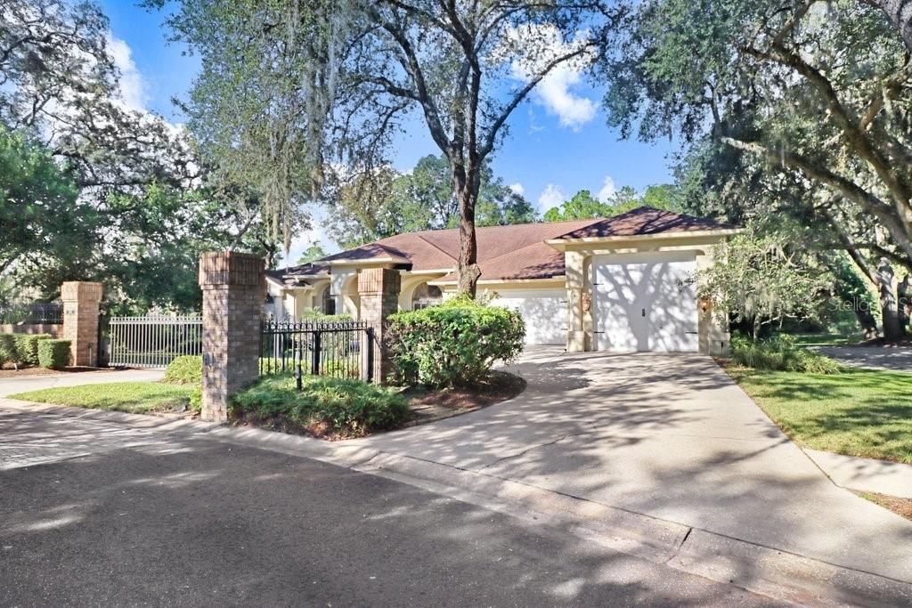For Sale: $925,000 (4 beds, 4 baths, 3356 Square Feet)