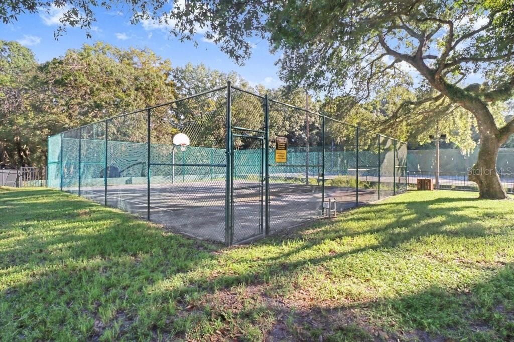 For Sale: $925,000 (4 beds, 4 baths, 3356 Square Feet)