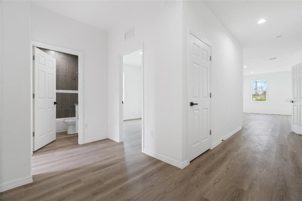 For Sale: $324,000 (3 beds, 2 baths, 1532 Square Feet)
