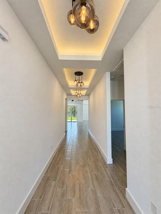 На продажу: $299,000 (4 спален, 2 ванн, 1931 Квадратных фут)